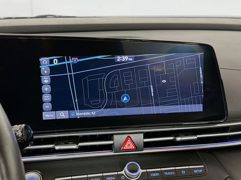 Used 2025 Hyundai Elantra SEL FWD image 22