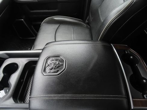 Used 2022 RAM 3500 Laramie AWD/4WD image 37