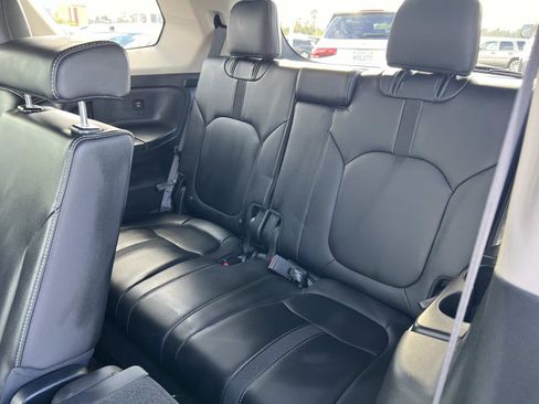 Used 2025 Honda Pilot EX-L image 23