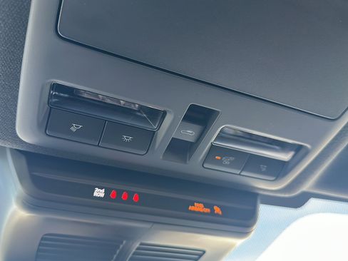 New 2025 MAZDA MAZDA3 Carbon image 28