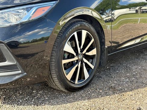 Used 2023 Nissan Sentra SV w/ SV Premium Package FWD image 9
