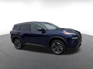 Used 2025 Nissan Rogue SV FWD video 2