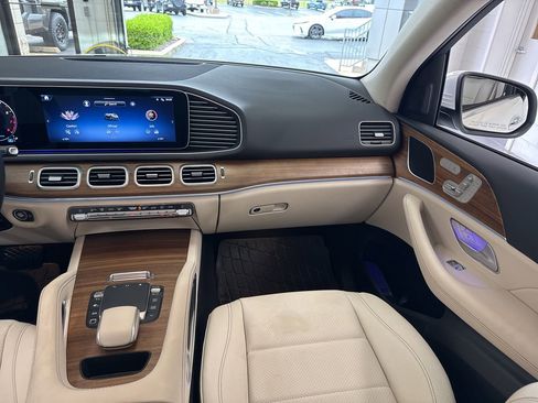 Used 2025 Mercedes-Benz GLE 350 4MATIC image 49