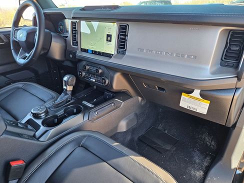 New 2025 Ford Bronco Outer Banks AWD/4WD image 30