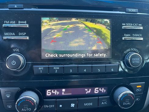 Used 2015 Nissan Altima 2.5 SL w/ Moonroof Package FWD image 25