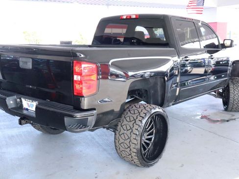 Used 2017 Chevrolet Silverado 1500 LT w/ All Star Edition AWD/4WD image 5