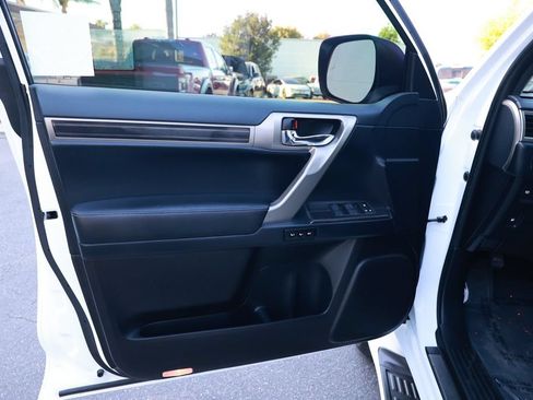 Used 2020 Lexus GX 460 Premium AWD/4WD image 19