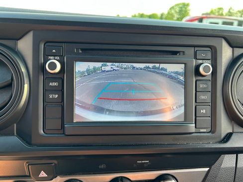 Used 2019 Toyota Tacoma SR w/ SR Convenience Package AWD/4WD image 13