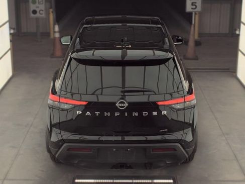 Used 2025 Nissan Pathfinder SV w/ SV Premium Package AWD/4WD image 7