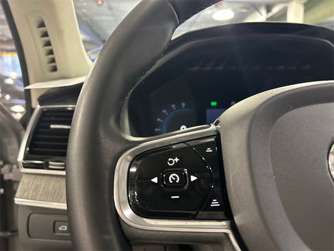 Certified 2023 Volvo XC90 B6 Ultimate w/ Protection Package Premier image 11