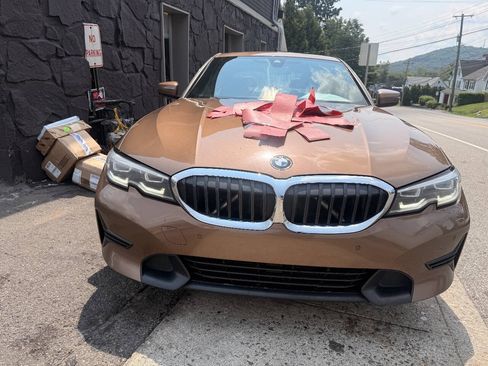 Used 2019 BMW 330i xDrive Sedan w/ Convenience Package AWD/4WD image 3