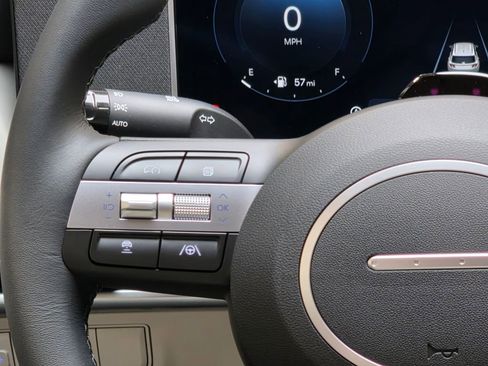 New 2026 Hyundai Tucson SEL image 17