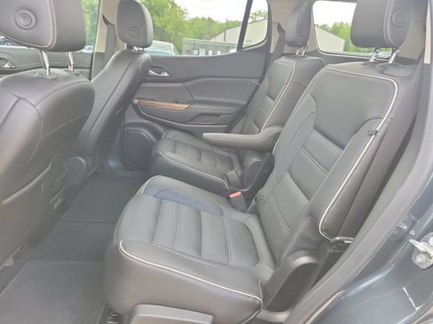 Used 2019 GMC Acadia Denali w/ Technology Package AWD/4WD image 14