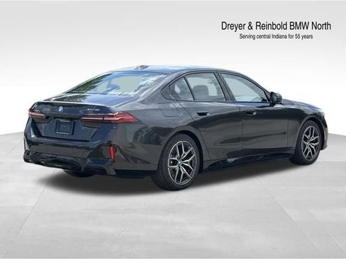 Certified 2026 BMW i5 eDrive40 w/ M Sport Package AWD/4WD image 7