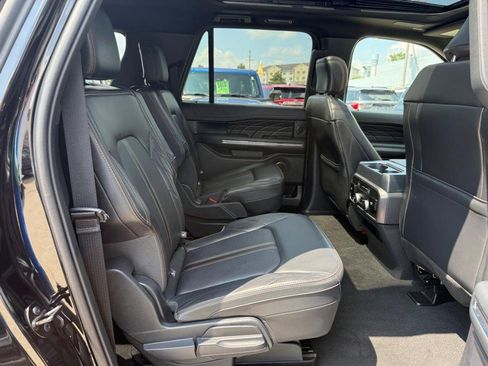 Certified 2024 Ford Expedition Max Platinum image 12