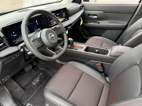 New 2026 Nissan Kicks SR w/ Cold Weather Package image 19