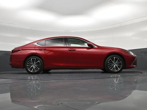 Used 2025 Lexus ES 350 w/ Premium Package FWD image 21