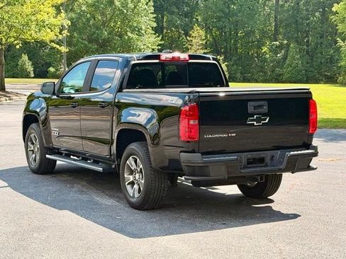 Used 2017 Chevrolet Colorado Z71 w/ Z71 Midnight Edition AWD/4WD image 5