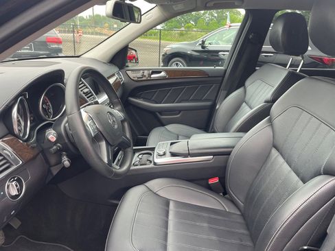 Used 2016 Mercedes-Benz GL 450 4MATIC image 12