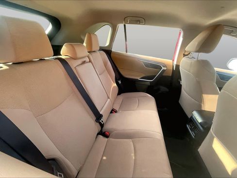 Used 2025 Toyota RAV4 LE AWD/4WD image 19