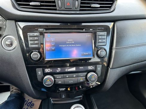 Used 2017 Nissan Rogue SL w/ SL Premium Package image 20