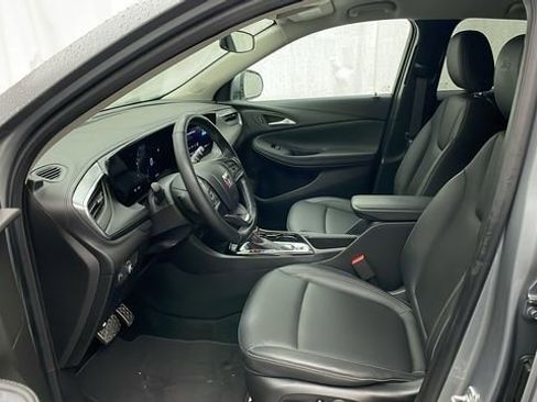 Used 2024 Buick Encore GX Sport Touring w/ Comfort Package image 5