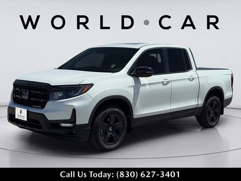 Used 2025 Honda Ridgeline Black Edition image 3