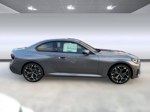 Used 2026 BMW 230i xDrive Coupe w/ Premium Package AWD/4WD image 7