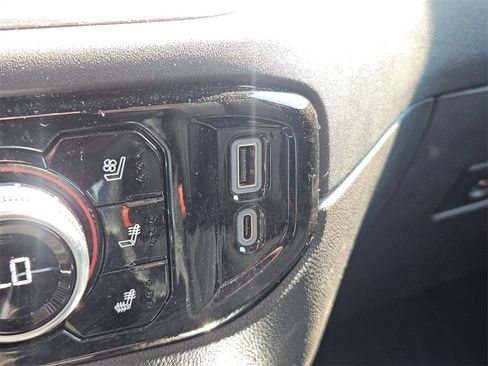 Used 2023 GMC Sierra 1500 SLT w/ SLT Premium Package image 29