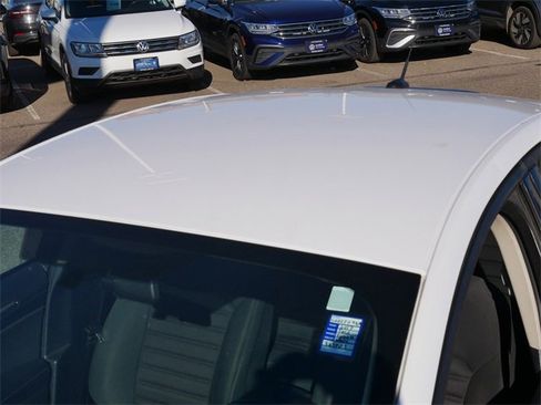 Used 2017 Ford Fusion SE image 11