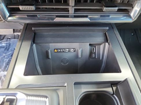 New 2026 GMC Hummer EV 4x4 Crew Cab image 28