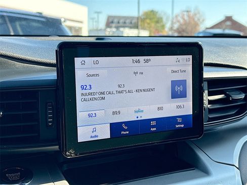 Used 2022 Ford Explorer XLT image 13