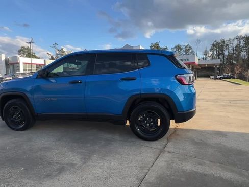 Used 2020 Jeep Compass Sport image 4