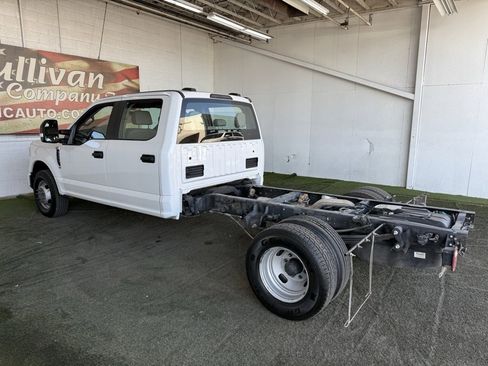 Used 2020 Ford F350 XL w/ Power Equipment Group image 11