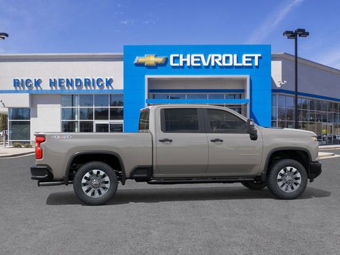 New 2026 Chevrolet Silverado 2500 Custom image 7