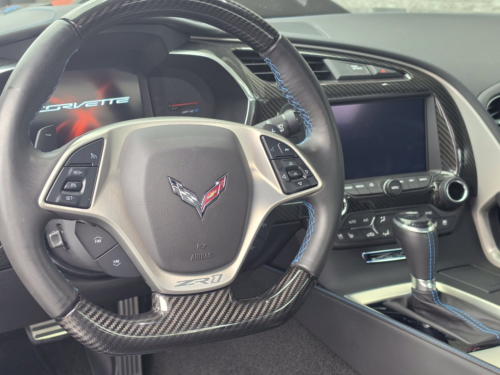 Used 2019 Chevrolet Corvette ZR1 RWD image 13