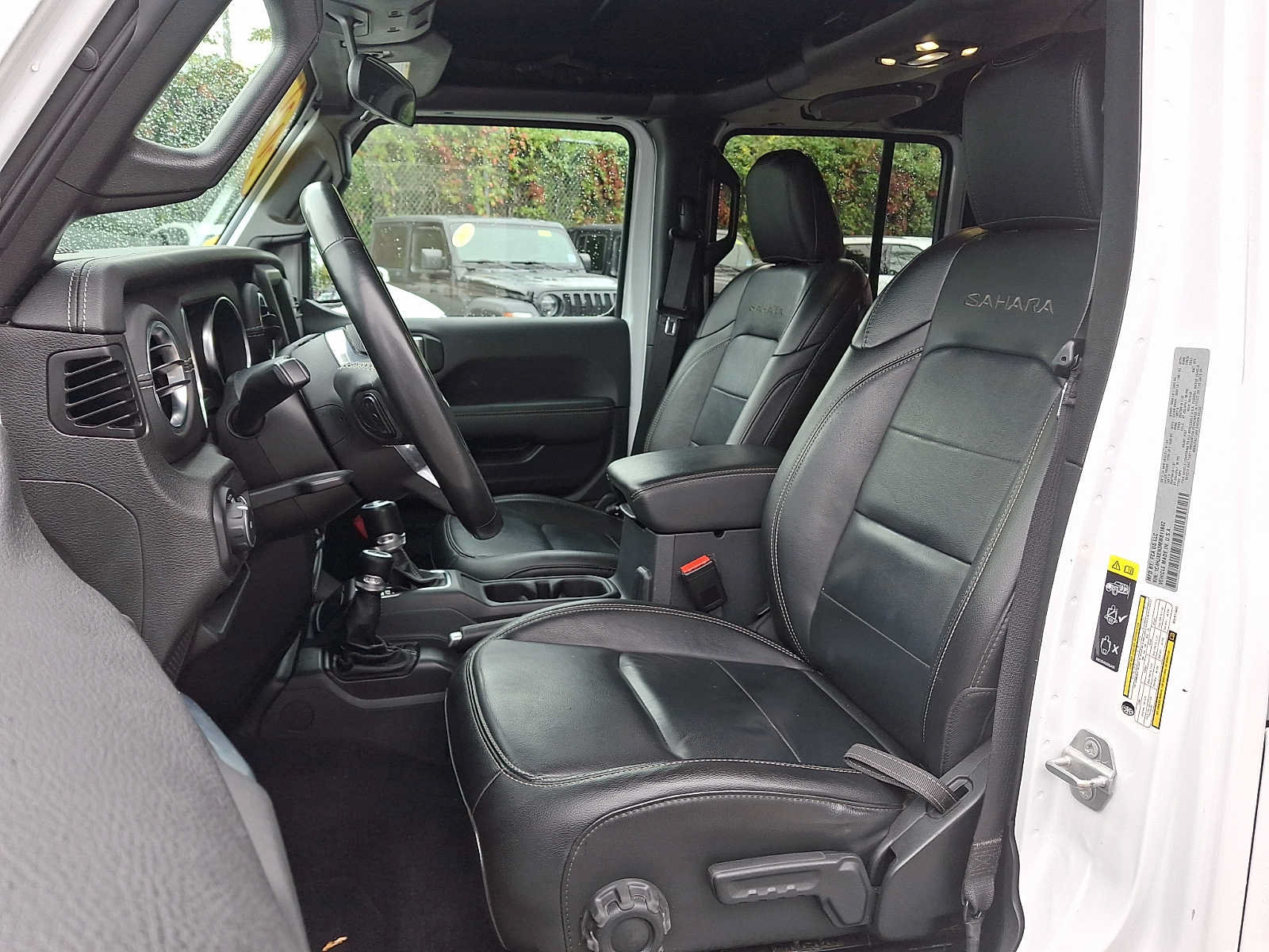 Used 2021 Jeep Wrangler Unlimited Sahara w/ Dual Top Group AWD/4WD image 14