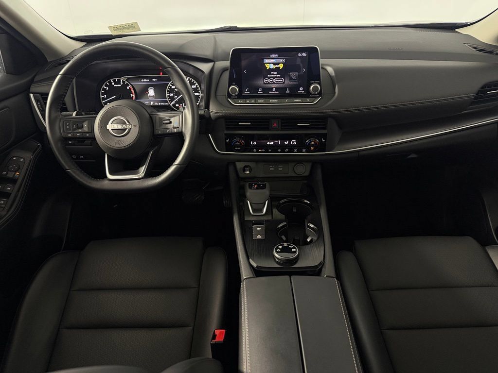 Used 2024 Nissan Rogue SV w/ SV Premium Package AWD/4WD image 13