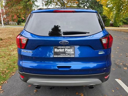 Used 2019 Ford Escape SEL image 5