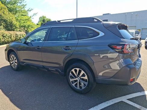 Certified 2023 Subaru Outback Premium AWD/4WD image 4