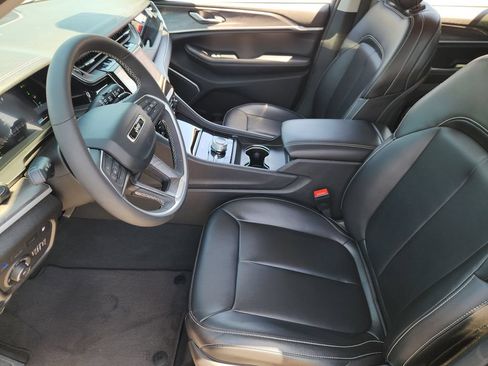Used 2024 Jeep Grand Cherokee Limited 4xe AWD/4WD image 13