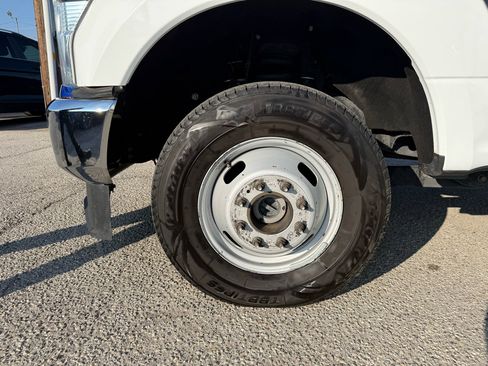 Used 2022 Ford F350 XL image 21