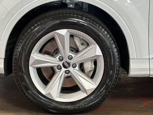 Used 2022 Audi Q7 2.0T Premium w/ Convenience Package AWD/4WD image 35