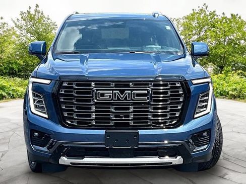Used 2026 GMC Yukon XL Denali Ultimate AWD/4WD image 3