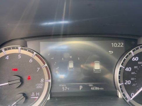 Used 2024 Toyota Highlander LE FWD image 15