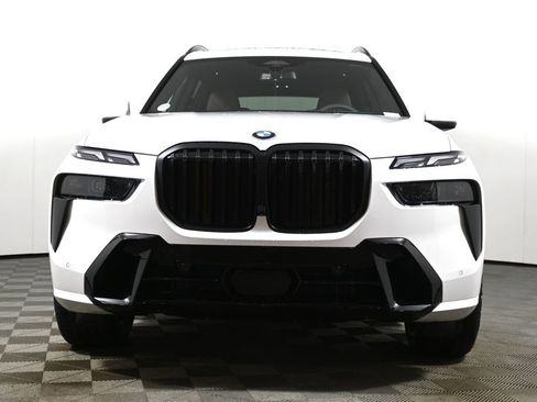 New 2026 BMW X7 xDrive40i w/ M Sport Package AWD/4WD image 10