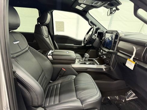 New 2025 Ford F150 Platinum w/ FX4 Off-Road Package image 19