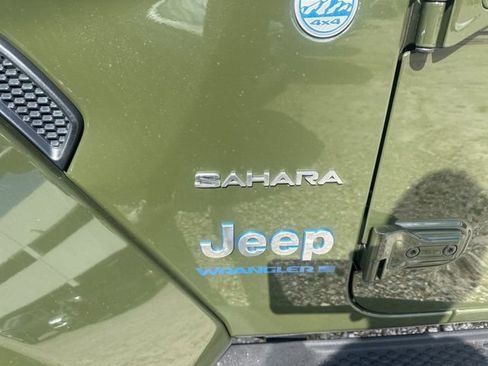 Used 2023 Jeep Wrangler Unlimited Sahara w/ Cold Weather Group image 9