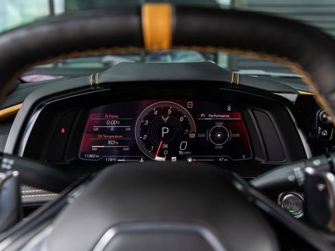 Used 2020 Chevrolet Corvette Stingray w/ 2LT Preferred Equipment Group image 27