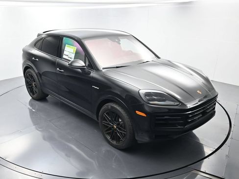 Certified 2026 Porsche Cayenne E-Hybrid Coupe AWD/4WD image 43